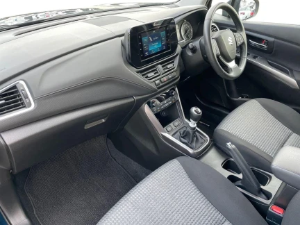 Vehicle Thumbnail 10