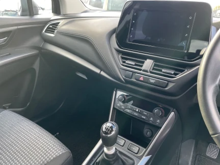 Vehicle Thumbnail 11