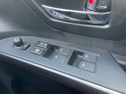 Vehicle Thumbnail 13