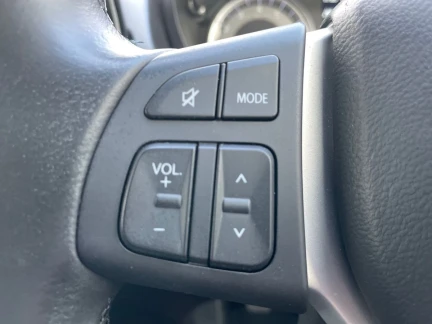 Vehicle Thumbnail 18