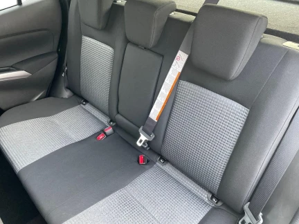 Vehicle Thumbnail 19