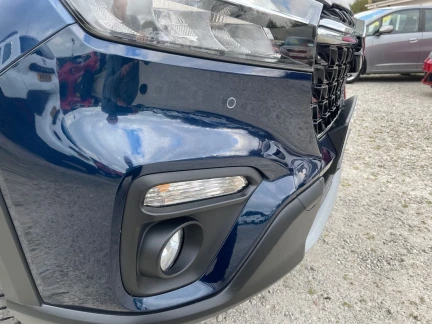 Vehicle Thumbnail 23