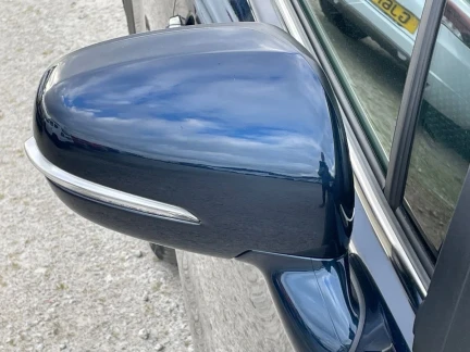 Vehicle Thumbnail 24