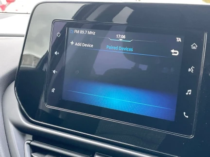 Vehicle Thumbnail 34