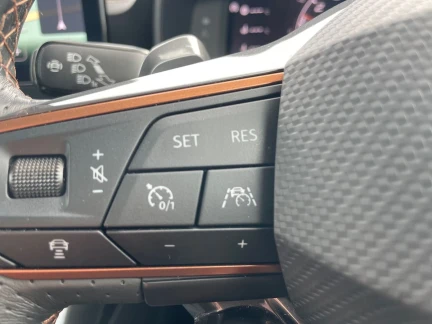 Vehicle Thumbnail 18