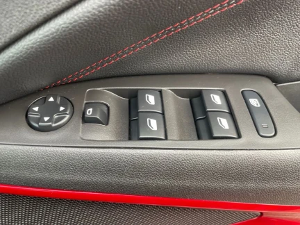 Vehicle Thumbnail 13