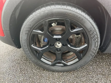 Vehicle Thumbnail 21