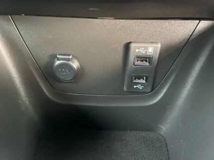 Vehicle Thumbnail 35