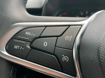 Vehicle Thumbnail 18