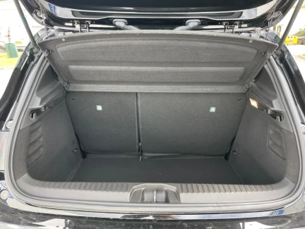 Vehicle Thumbnail 20