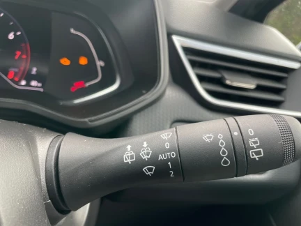 Vehicle Thumbnail 34