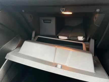 Vehicle Thumbnail 38