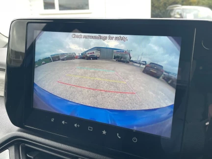 Vehicle Thumbnail 16