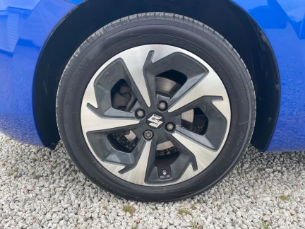 Vehicle Thumbnail 31