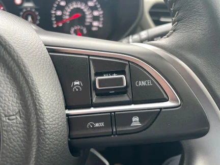 Vehicle Thumbnail 37