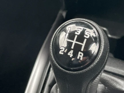 Vehicle Thumbnail 40