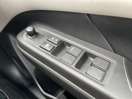 Vehicle Thumbnail 13