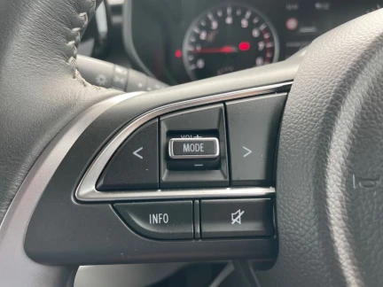 Vehicle Thumbnail 18