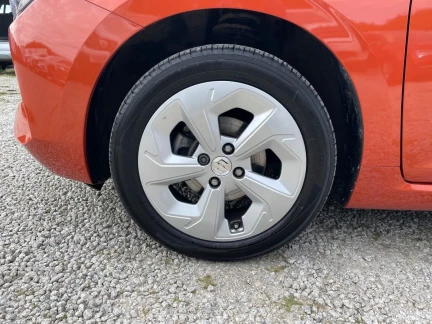 Vehicle Thumbnail 23