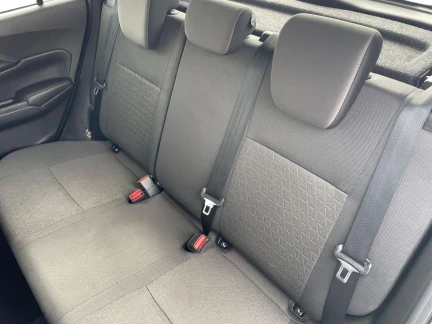 Vehicle Thumbnail 19