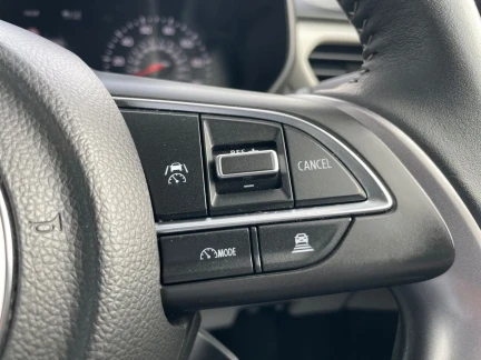 Vehicle Thumbnail 33