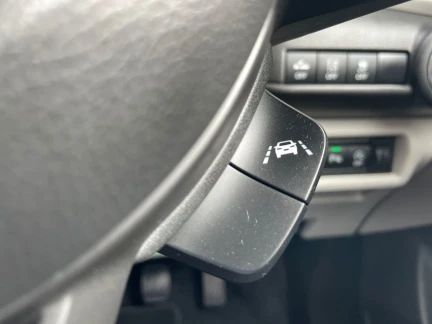 Vehicle Thumbnail 34