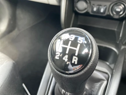 Vehicle Thumbnail 36