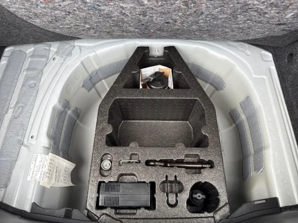 Vehicle Thumbnail 21