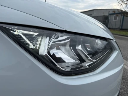 Vehicle Thumbnail 25