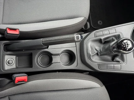 Vehicle Thumbnail 35