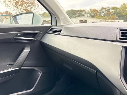 Vehicle Thumbnail 36