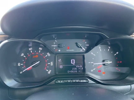 Vehicle Thumbnail 17