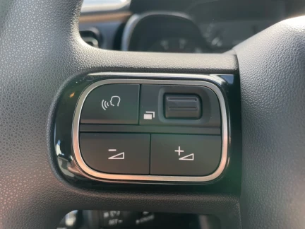 Vehicle Thumbnail 18