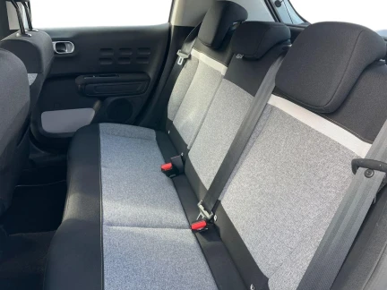 Vehicle Thumbnail 19