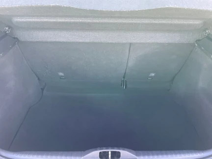 Vehicle Thumbnail 20