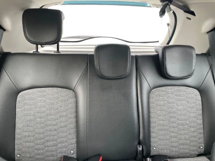 Vehicle Thumbnail 19