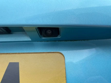 Vehicle Thumbnail 25