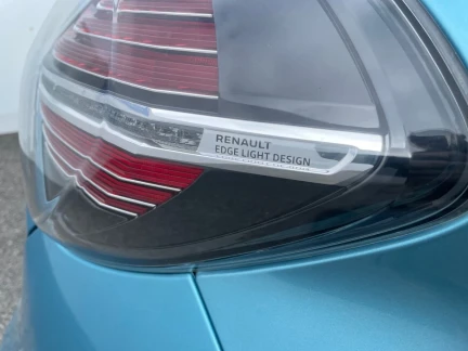 Vehicle Thumbnail 26