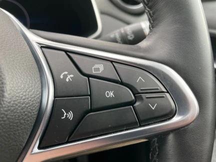 Vehicle Thumbnail 31