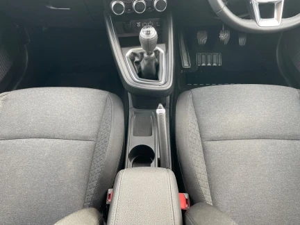 Vehicle Thumbnail 11