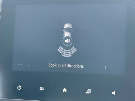 Vehicle Thumbnail 16