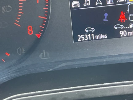 Vehicle Thumbnail 28