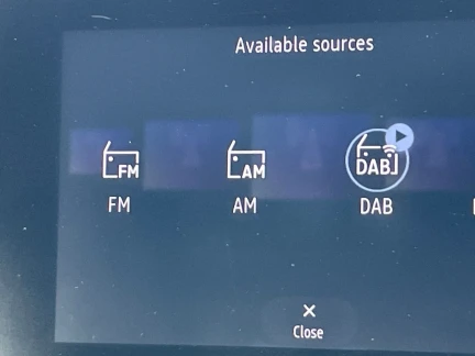 Vehicle Thumbnail 32