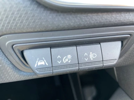 Vehicle Thumbnail 23