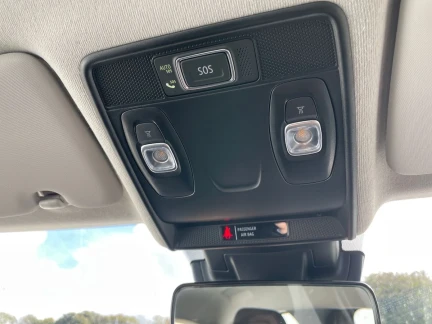 Vehicle Thumbnail 24