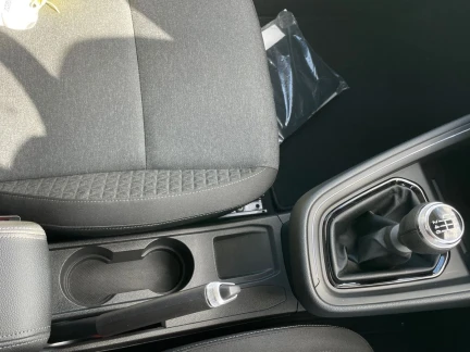 Vehicle Thumbnail 26