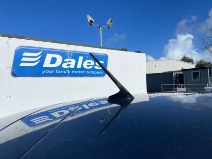 Vehicle Thumbnail 36