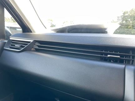 Vehicle Thumbnail 40