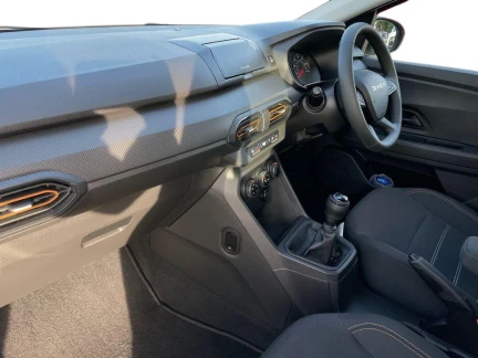 Vehicle Thumbnail 10