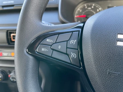 Vehicle Thumbnail 18